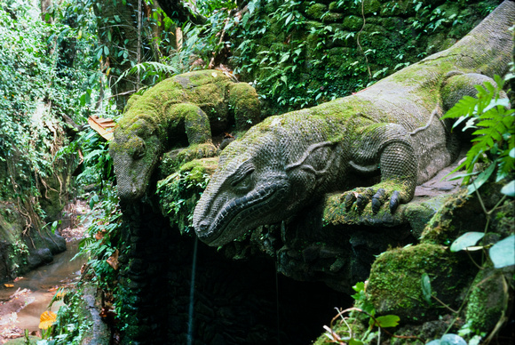 Komodo Dragon statues at Monkey Forest