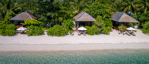 Ocean Bungalows front the House Reef